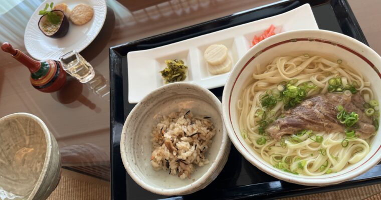 オリエンタルヒルズ沖縄　部屋食