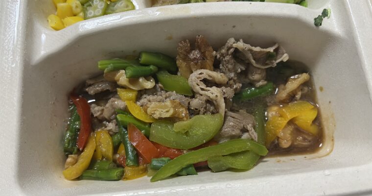 ねぎと豚の塩だれ・牛肉の黒胡椒ソース / ナッシュ