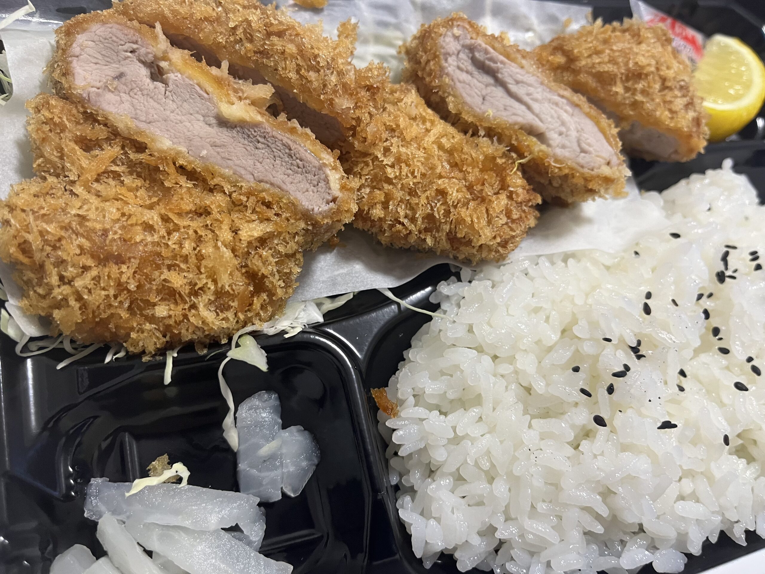 茶美豚とんかつ専門店 さくら亭